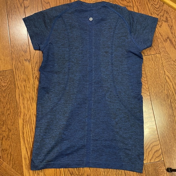 Lululemon Swiftly Tech Top Size 10 - Picture 2 of 5